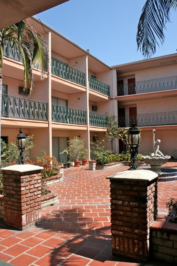 Royal Century Hotel at LAX image 5